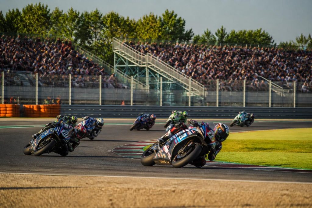 découvrez le programme complet, les horaires et toutes les informations sur la billetterie pour le wsbk magny-cours 2025. ne manquez rien de cet événement incontournable de la saison.